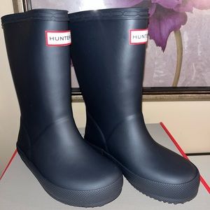 ***NIB*** Toddler Navy Hunter Rain Boots Sz. 10